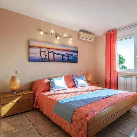 Amazing In W/ Wifi, Outdoor Swimming Pool And 3 Bedrooms Lloret de Mar