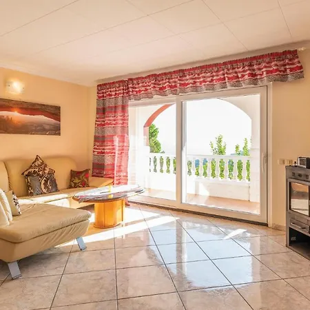 Amazing In W/ Wifi, Outdoor Swimming Pool And 3 Bedrooms Lejlighed *